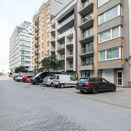 Apartment Centrally Located Close To The Ostend